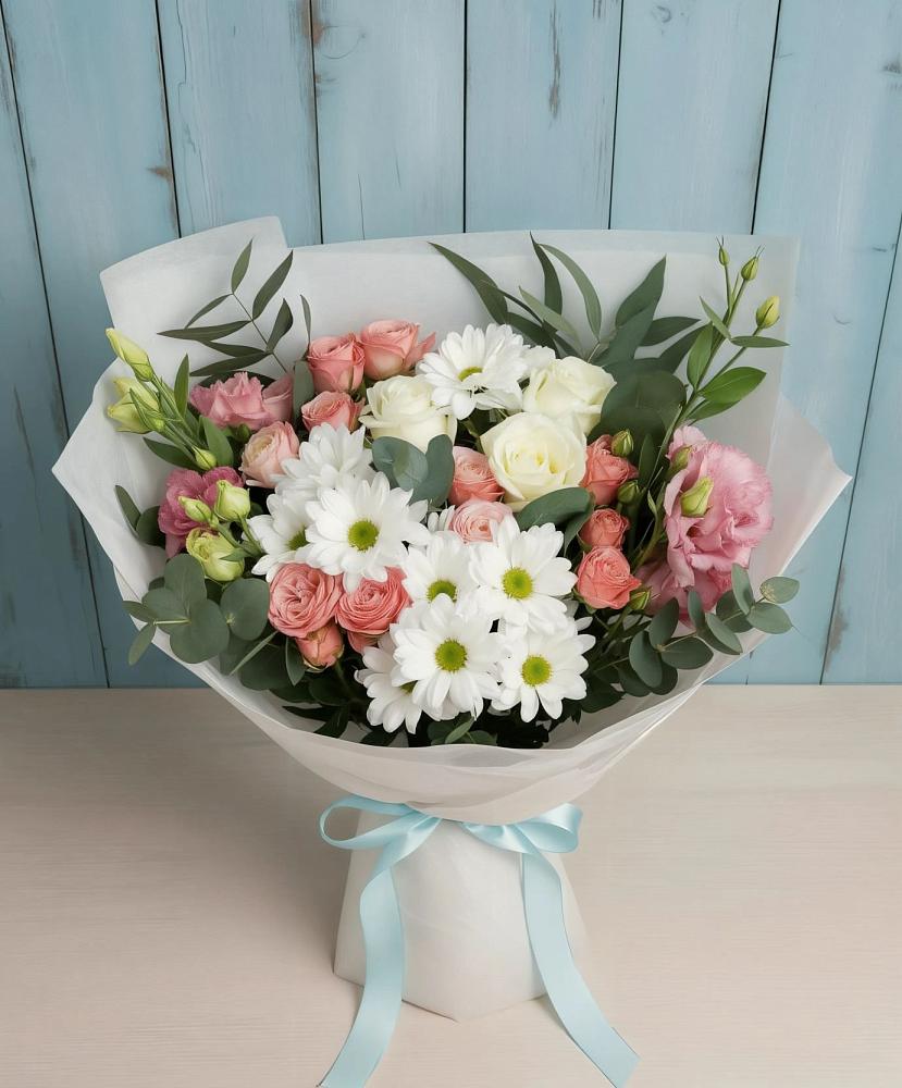 Букет цветов из: Розы, Лизиантусы и Хризантемы в Орлово