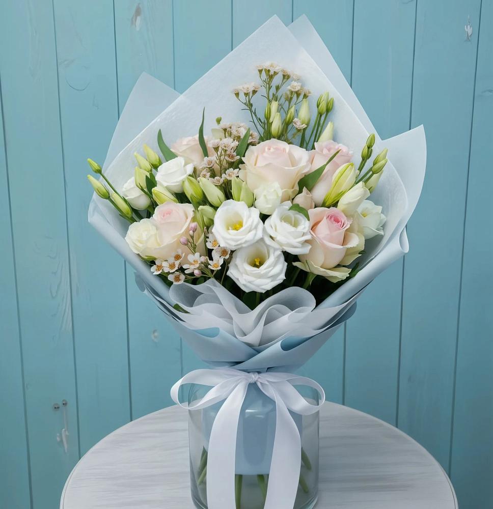 Букет цветов из: Розы и Лизиантусы в Орлово