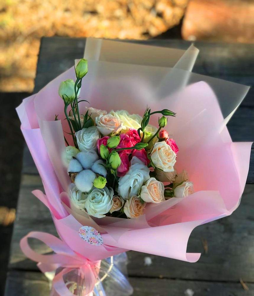 Букет цветов из: Розы и Лизиантусы в Орлово