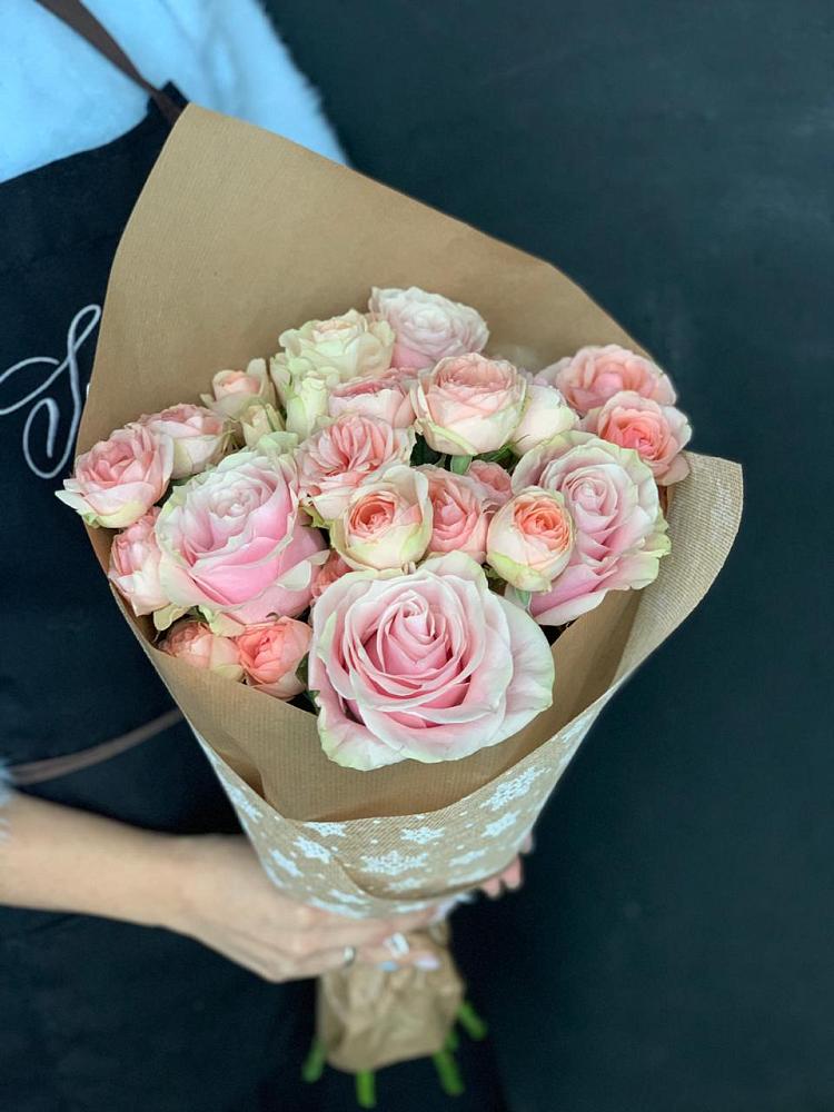 Букет цветов из: Хризантемы и Розы в Орлово