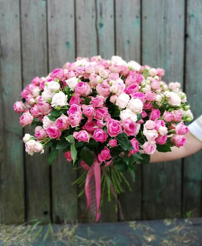 Букет Розовые кустовые розы Натали и Лав Лидия в Орлово