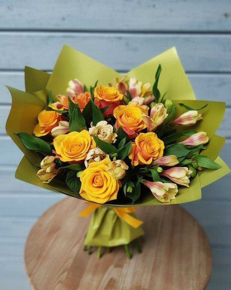 Букет цветов из: Альстромерии и Розы в Орлово