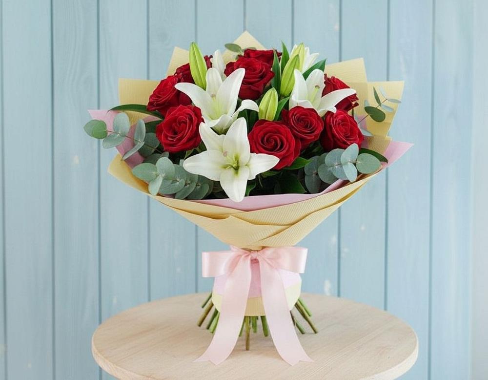 Букет цветов из: Лилии и Розы в Орлово